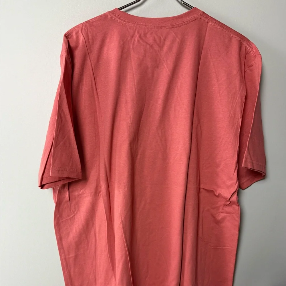 The North Face Standard Fit T-Shirt Bundle of 2 New NWT Graphic Tees - Picture 10 of 10